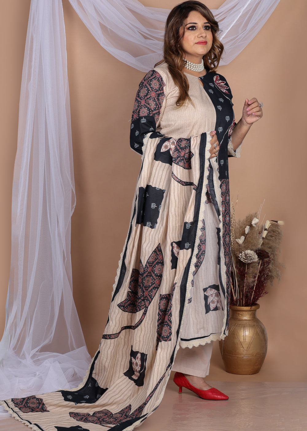 Naqsh Black Cotton Suit