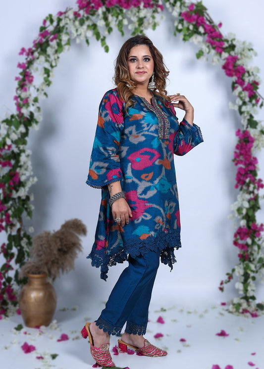 Naqsh Printed Chinnon Fabric Suit