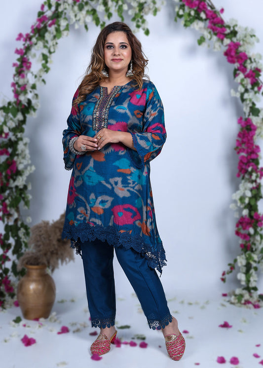 Naqsh Printed Chinnon Fabric Suit